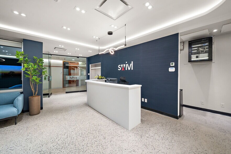 More Photos Of 9900 Boul Cavendish, Montréal Coworking Space