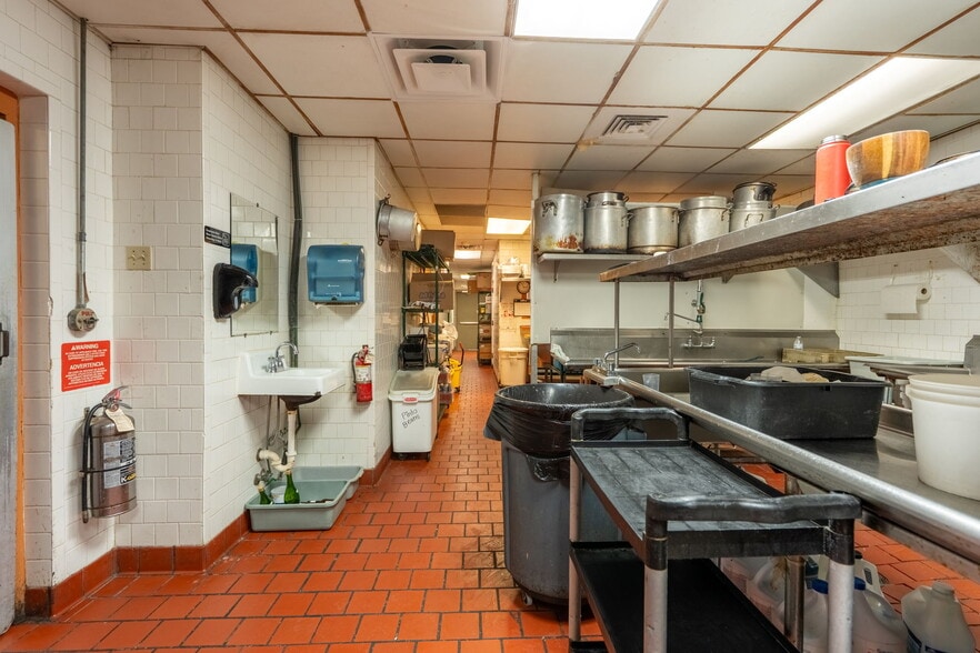 More Photos Of 3324 Lakeview Pky, Rowlett Restaurant For Sale