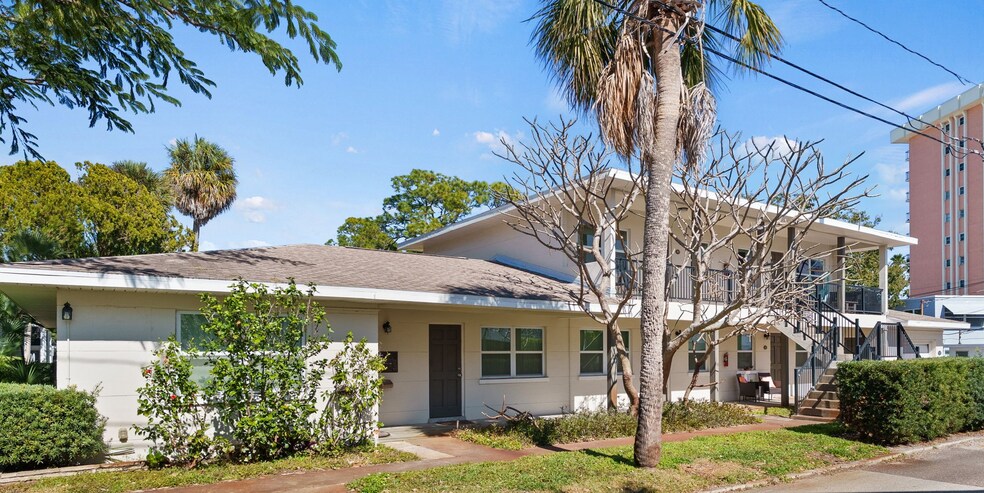 Primary Photo Of 1121 Beach Dr NE, Saint Petersburg Apartments For Sale