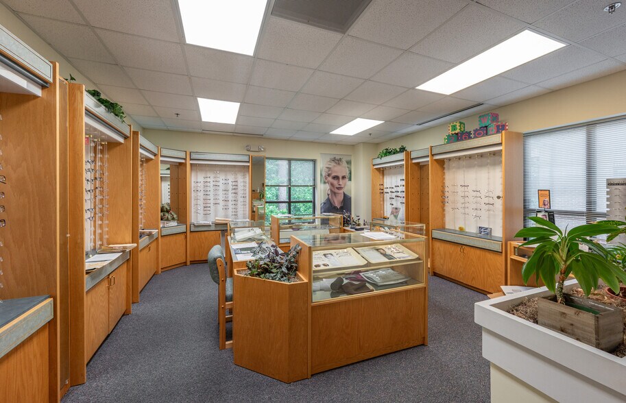 More Photos Of 610 Jones Ferry Rd, Carrboro Medical For Sale