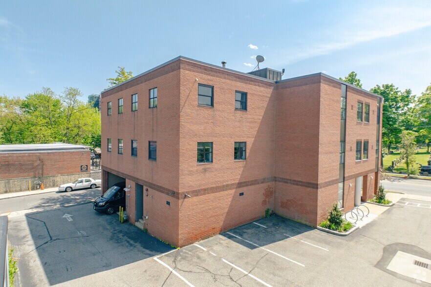 More Photos Of 19-21 Broadway, Arlington, MA 02474 Broadway, Arlington Office Residential For Lease