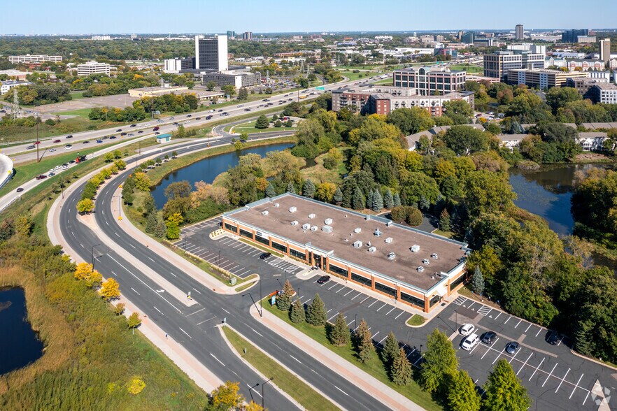 More Photos Of 6161 American Blvd, Bloomington Office For Lease