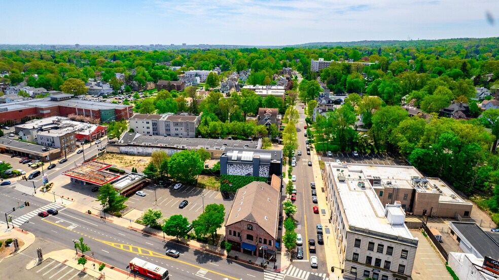 More Photos Of 6-8 Gates Ave, Montclair Office For Lease