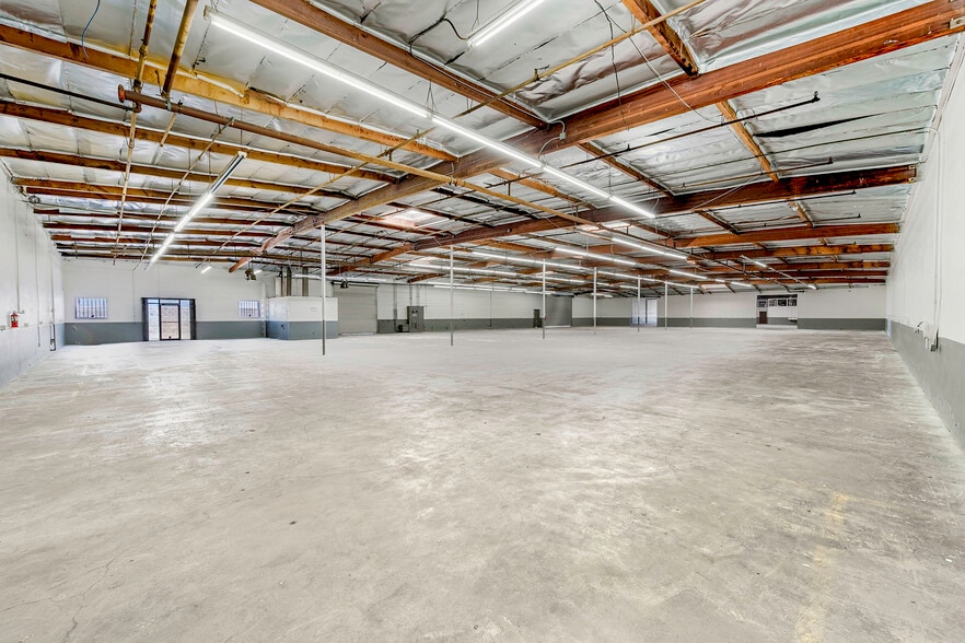 More Photos Of 1421 W 240th St, Harbor City Warehouse For Lease