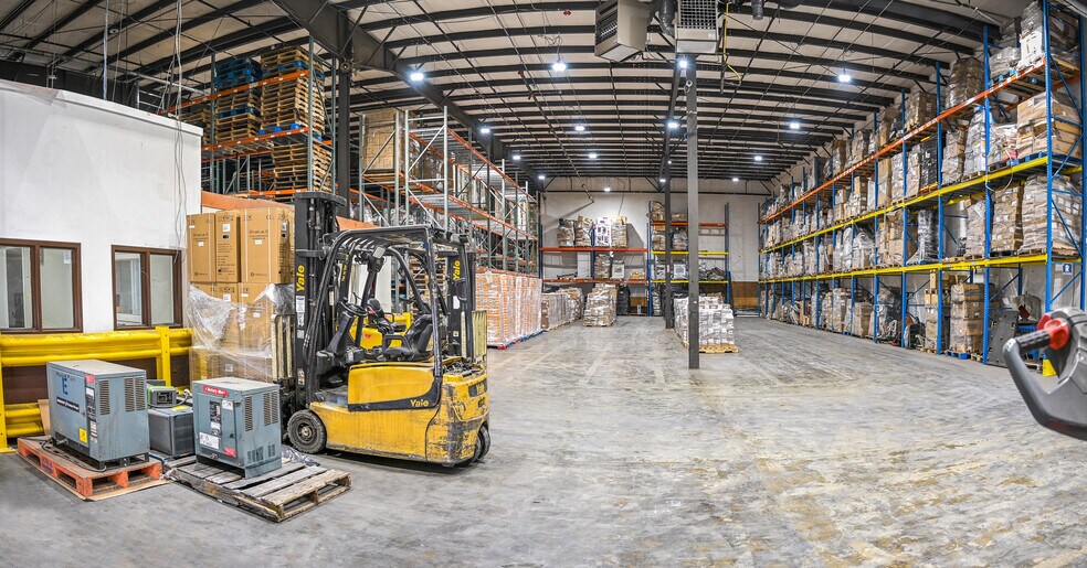 More Photos Of 475 Oberlin Ave S, Lakewood Warehouse For Lease