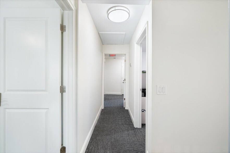 More Photos Of 119 S Dakota Ave, Tampa Medical For Sale