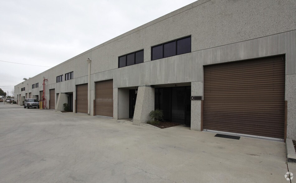 More Photos Of 7372 Walnut Ave, Buena Park Warehouse For Lease