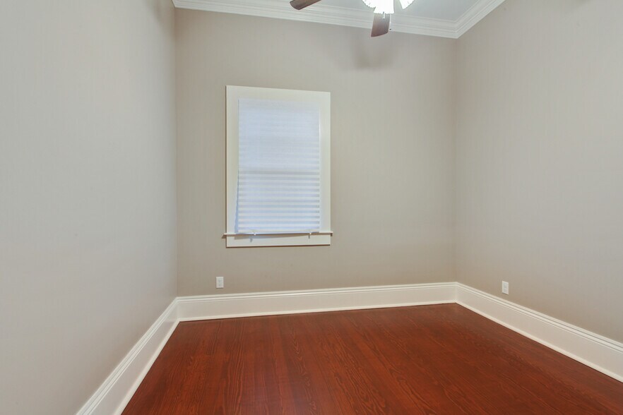 More Photos Of 8500 Oak St, New Orleans Storefront Retail Office For Lease