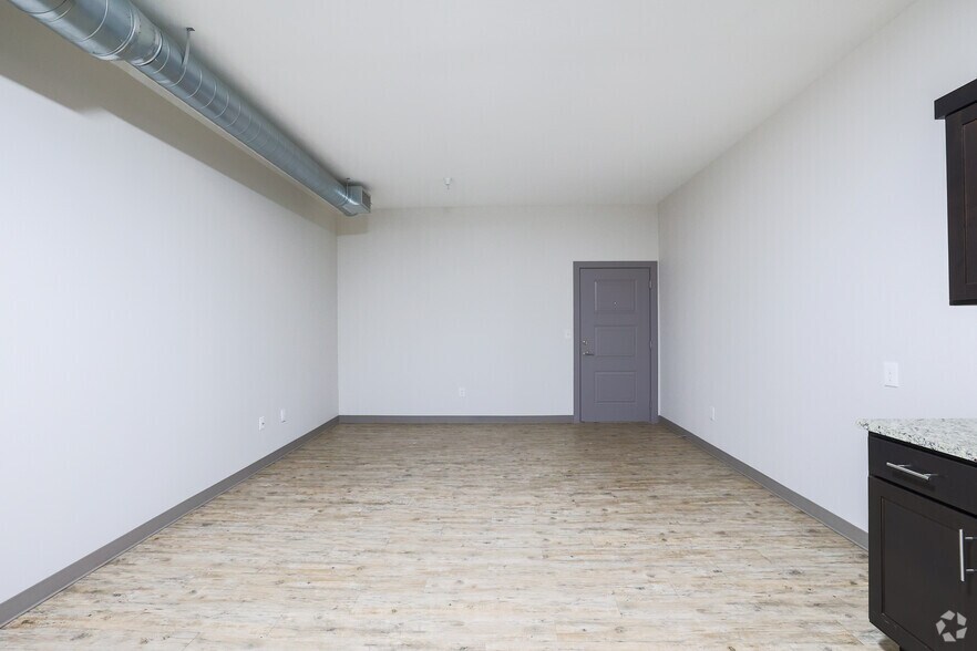 More Photos Of 429 W Central Ave, Wichita Apartments For Sale