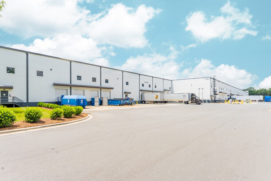 More Photos Of 11201 Ed Brown Rd, Charlotte Warehouse For Lease