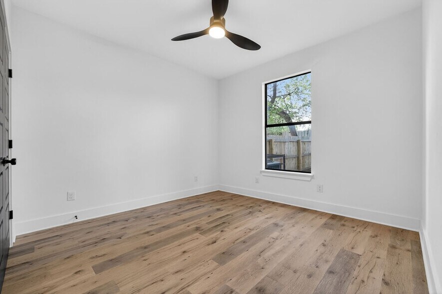 More Photos Of 125 Dashiell St, San Antonio Multifamily For Sale