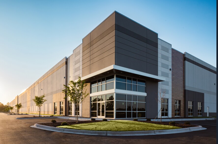 More Photos Of 3940 US Highway 421 N, Wilmington Unknown For Lease