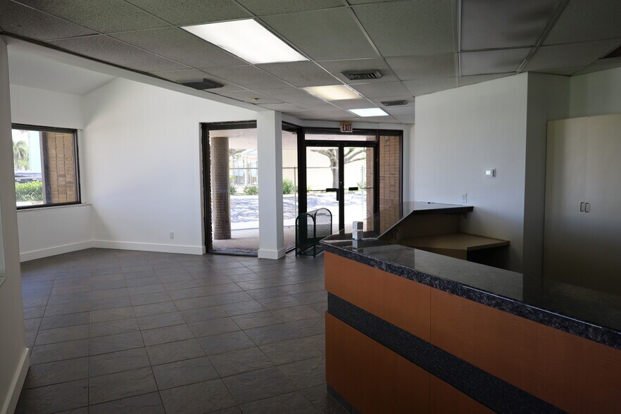 More Photos Of 4820 Okeechobee Blvd, West Palm Beach Medical For Lease