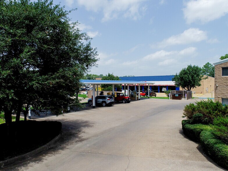 More Photos Of 206 Winchester Dr, Tyler Carwash For Sale