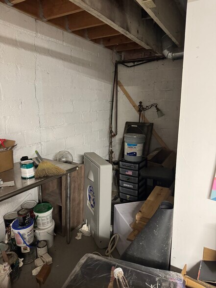 More Photos Of 1828-1832 E 35th St, Minneapolis Storefront For Lease