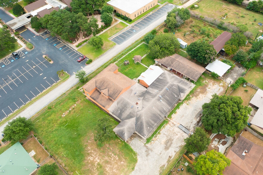 More Photos Of 6628 Crestway Dr, San Antonio Flex For Sale