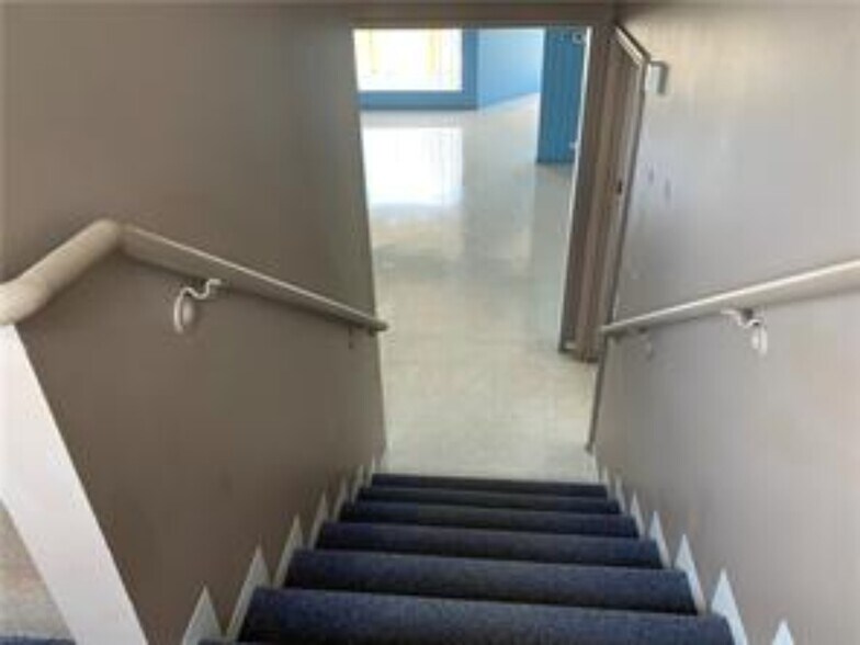 More Photos Of 46635 Y And O Rd, East Liverpool Bank For Sale