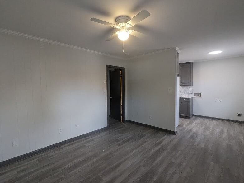 More Photos Of 804 Meadow Ridge Ct, Winston-Salem Apartments For Sale