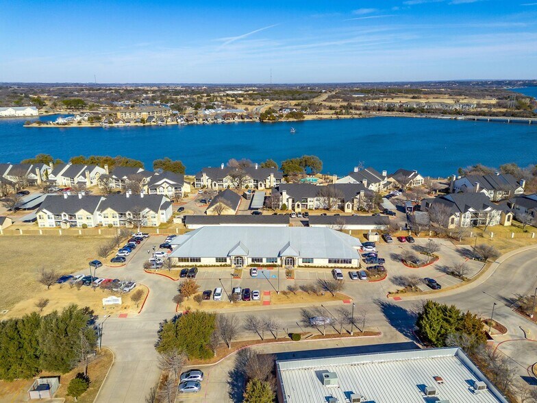 More Photos Of 1200 Crawford Ave, Granbury Medical For Lease