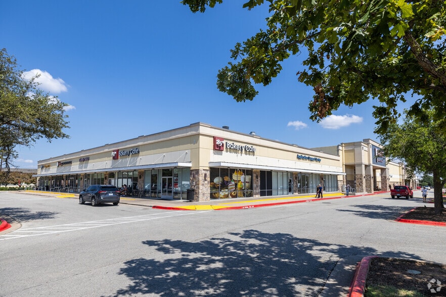 Primary Photo Of 11301 Lakeline Blvd, Austin Storefront For Lease