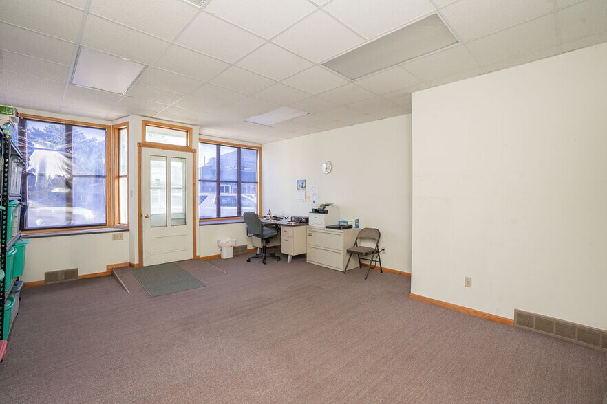 More Photos Of 28 Main St W, Richmond Office Residential For Sale