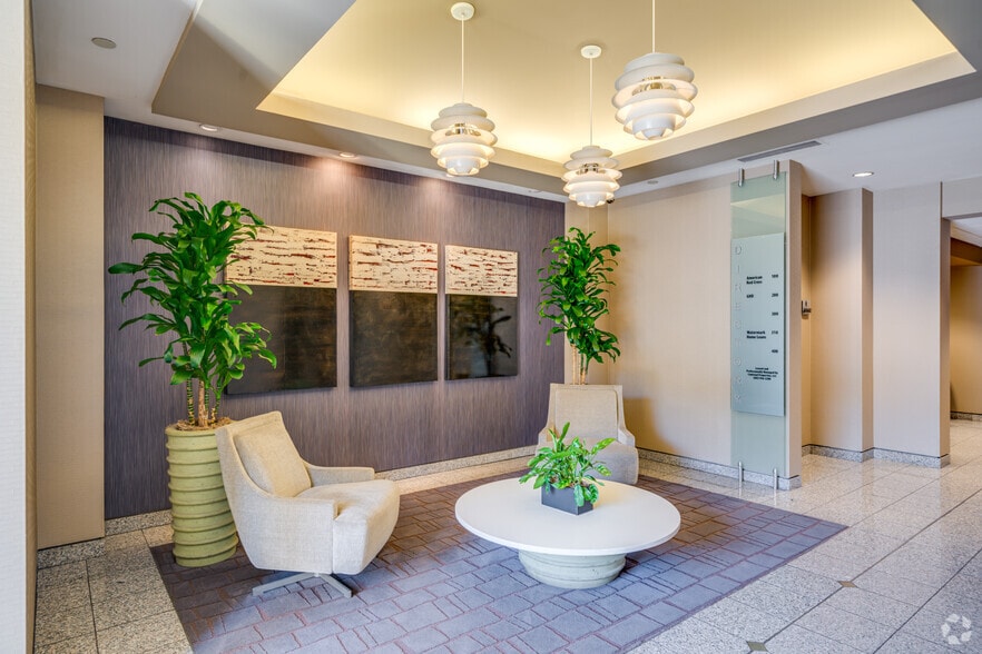 More Photos Of 4747 N 22nd St, Phoenix Office For Lease