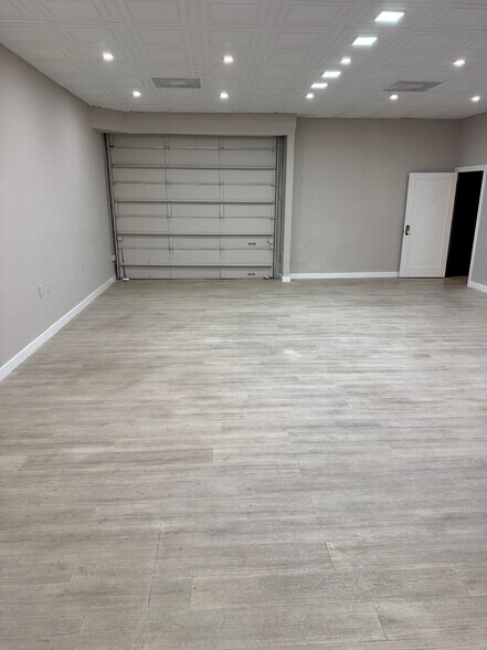 More Photos Of 4101 SW 73rd Ave, Miami Warehouse For Lease