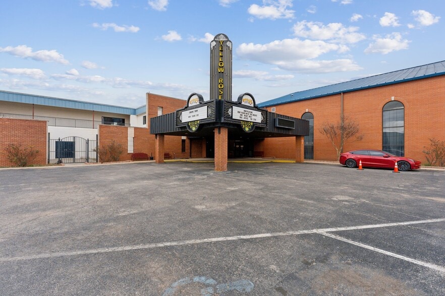 More Photos Of 1005 SW 4th St, Moore Religious Facility For Sale