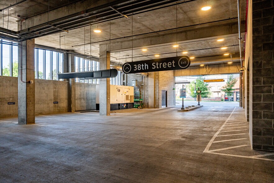 More Photos Of 3710 Harney St, Omaha Apartments For Lease