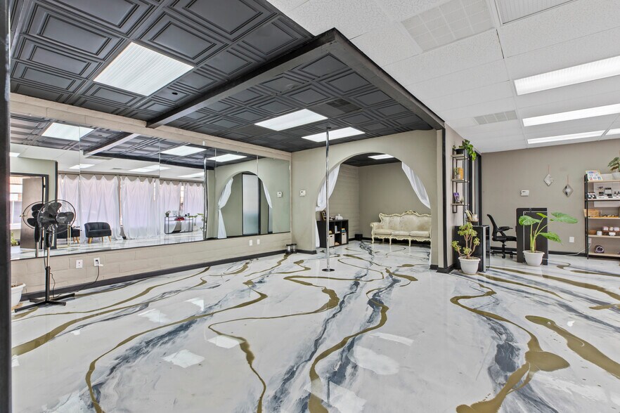 More Photos Of 2125 Wylie Dr, Modesto Office For Sale