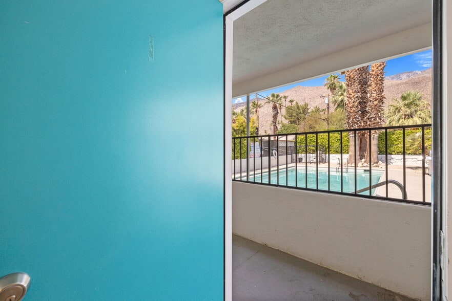 More Photos Of 1674 S Via Salida, Palm Springs Apartments For Sale