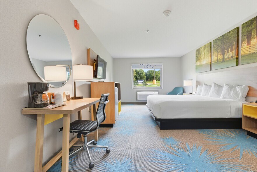 More Photos Of 1011 Highway 64 E, Wynne Hotel For Sale