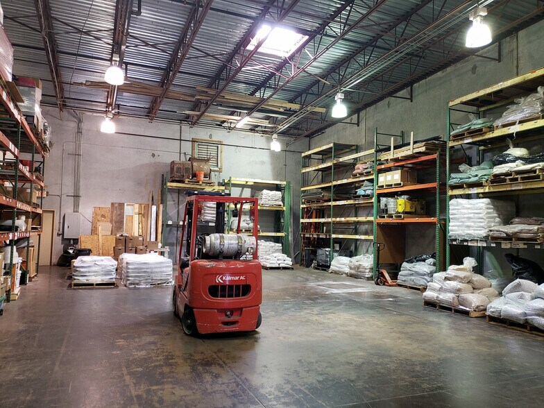 More Photos Of 6903 Stapoint Ct, Winter Park Industrial For Sale