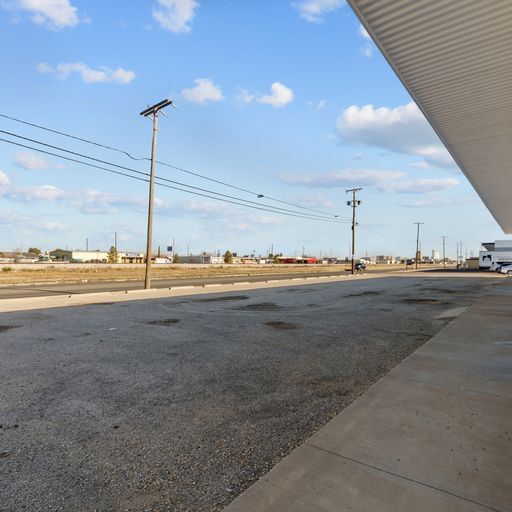 More Photos Of 2703 W Industrial Ave, Midland Warehouse For Lease