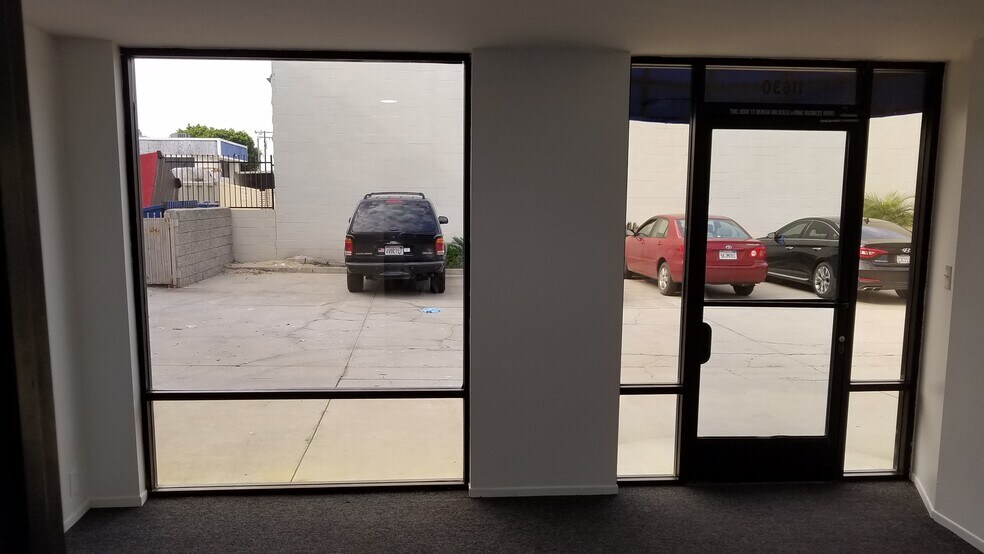 More Photos Of 11626-11632 Goldring Rd, Arcadia Warehouse For Lease
