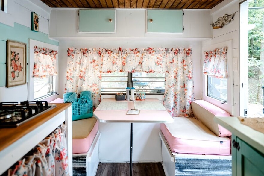More Photos Of 38 Camp Ultima Blvd, Franklin Hospitality For Sale