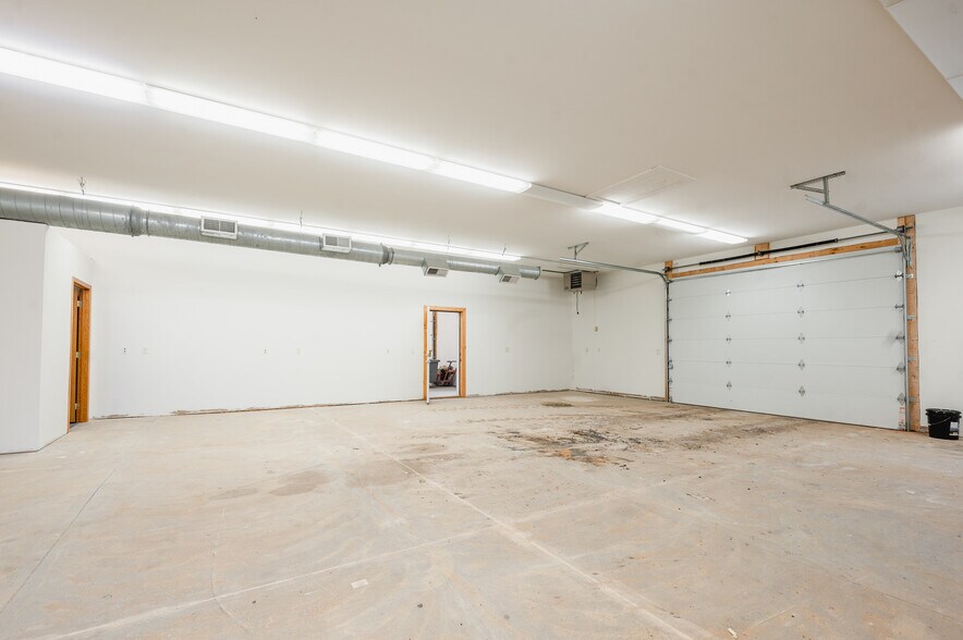 More Photos Of 373 280th St, Osceola Industrial For Lease