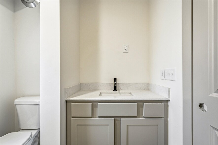 More Photos Of 815 6th St SE, Minneapolis Land For Sale