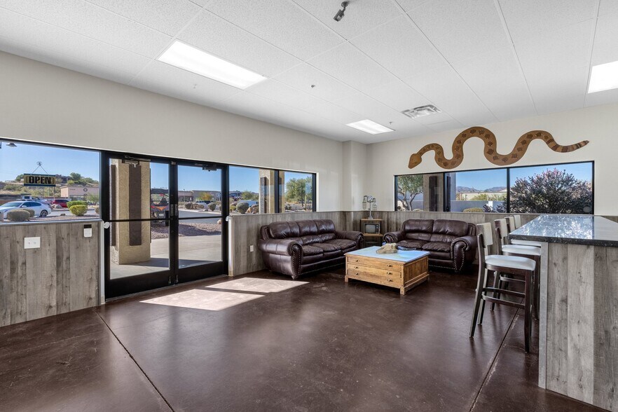 More Photos Of 17212 E Shea Blvd, Fountain Hills Storefront For Sale