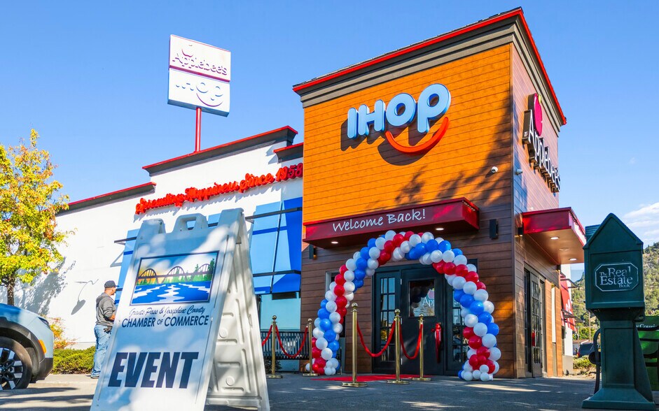 More Photos Of 250 NE Agness Ave, Grants Pass Restaurant For Sale