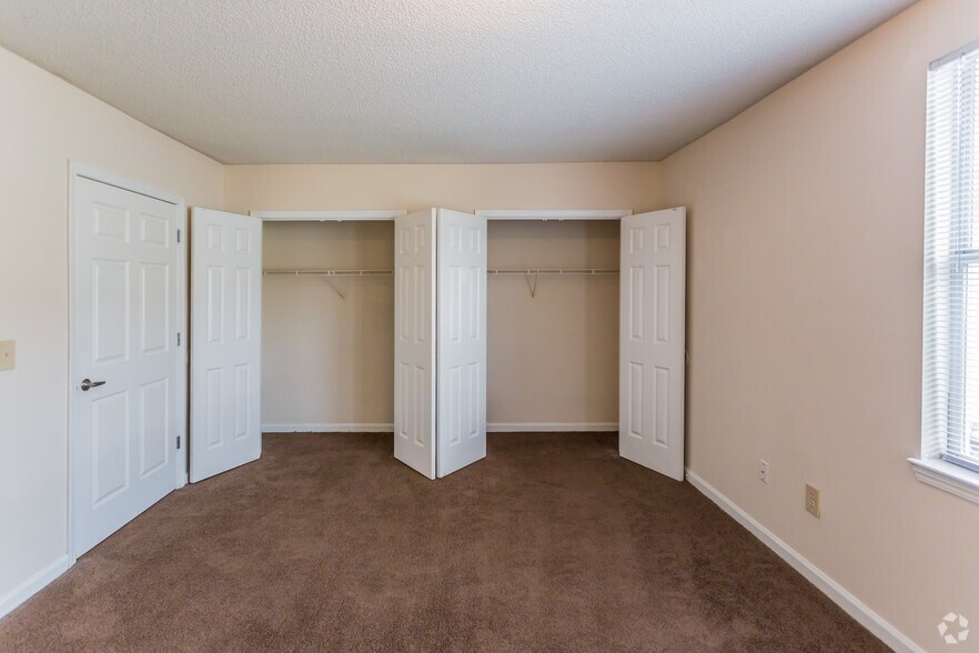 More Photos Of 1528 Ragan St, Memphis Apartments For Sale