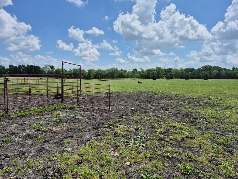More Photos Of 9561 N TX-50 Hwy, Ladonia Land For Sale