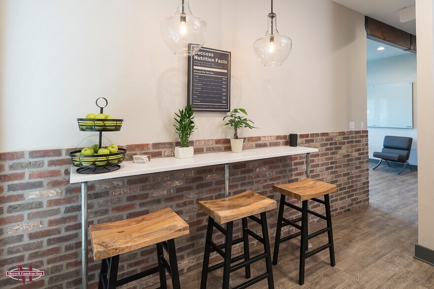 More Photos Of 5001 Thompson Ter, Colleyville Office For Sale