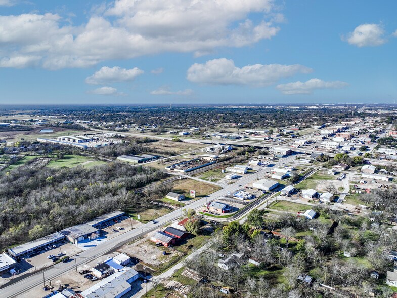 More Photos Of 705 E Moore Ave, Terrell Restaurant For Sale