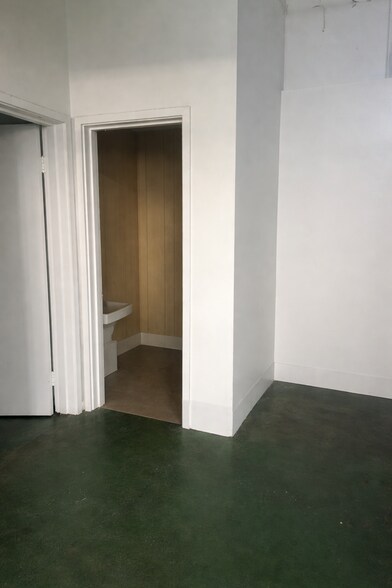 More Photos Of 1152 Court St, Clearwater Freestanding For Sale