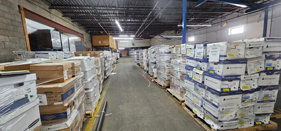 More Photos Of 1 Hampshire Dr, Milford Manufacturing For Sale