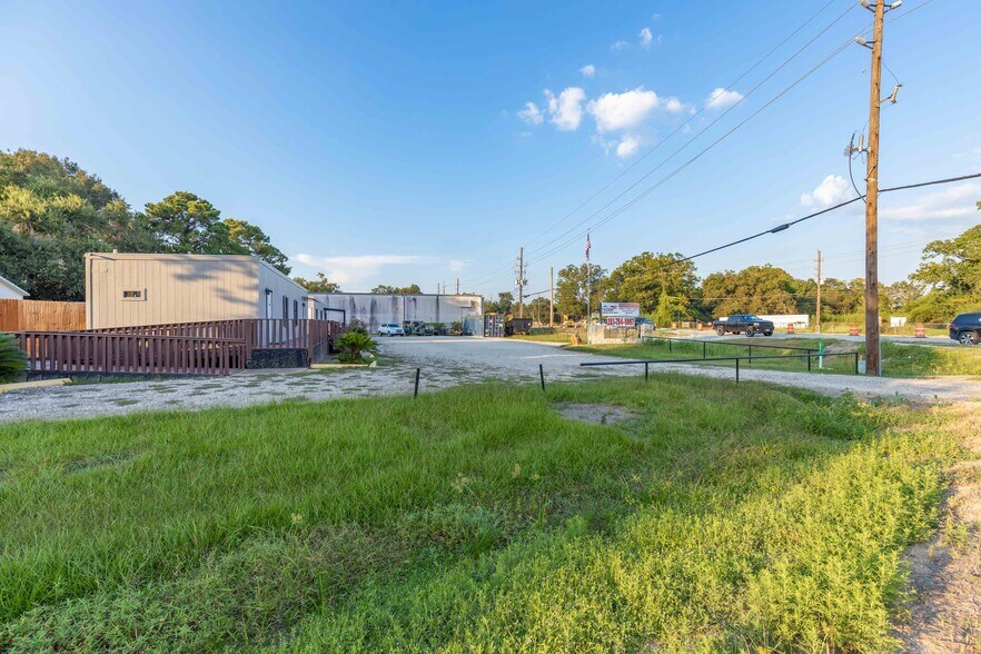 More Photos Of 24203 FM 2100 Rd, Huffman Office Residential For Sale