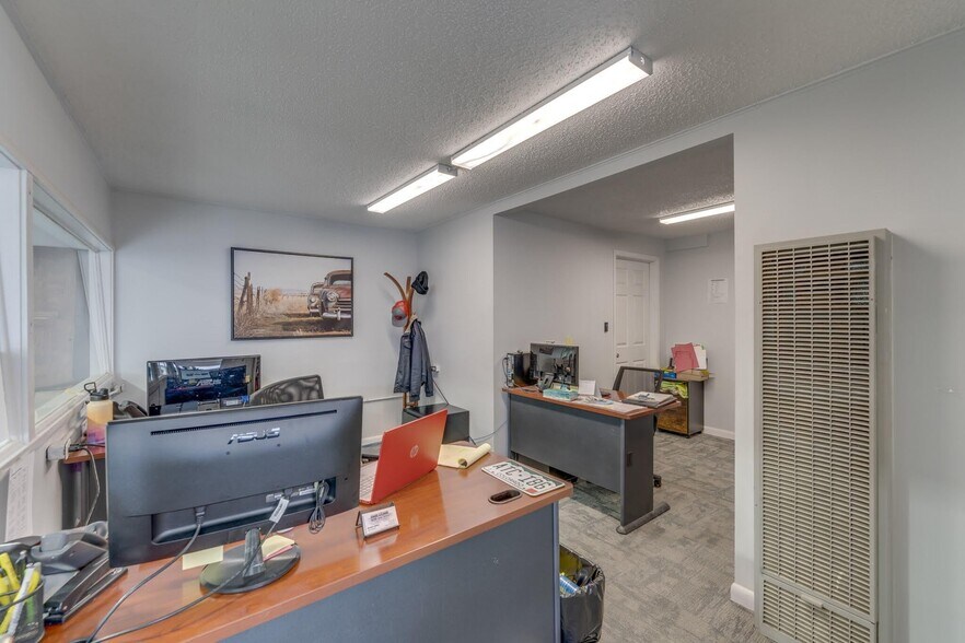 More Photos Of 422-426 E Main St, Trinidad Auto Dealership For Sale