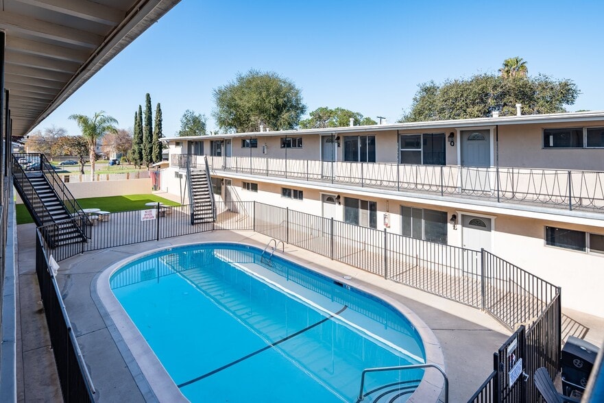 More Photos Of 532 N 1st St, El Cajon Apartments For Sale