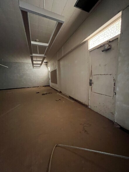 More Photos Of 401 S 3rd St, Blythe Religious Facility For Sale